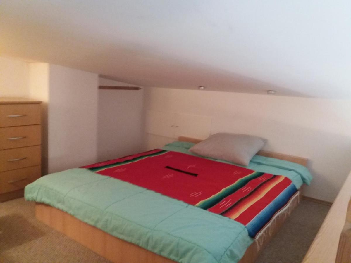 Apartman "Chardak" Белашница Экстерьер фото